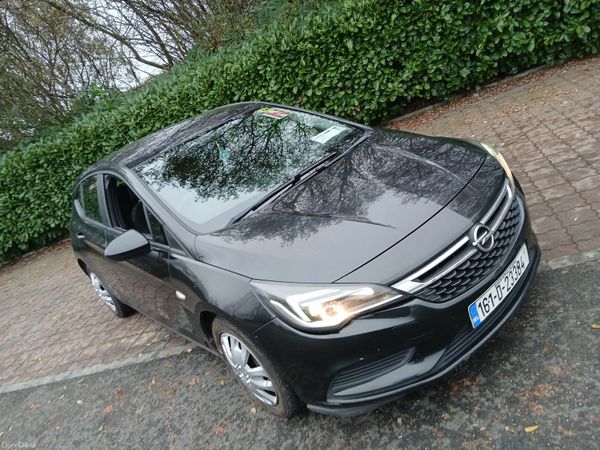 Opel Astra Hatchback, Diesel, 2016, Black