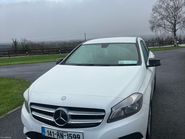 Mercedes-Benz A-Class Hatchback, Diesel, 2014, White