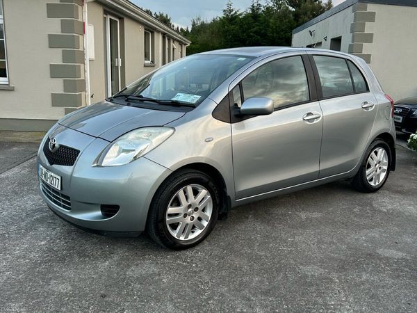 Toyota Yaris Hatchback, Petrol, 2008, Silver