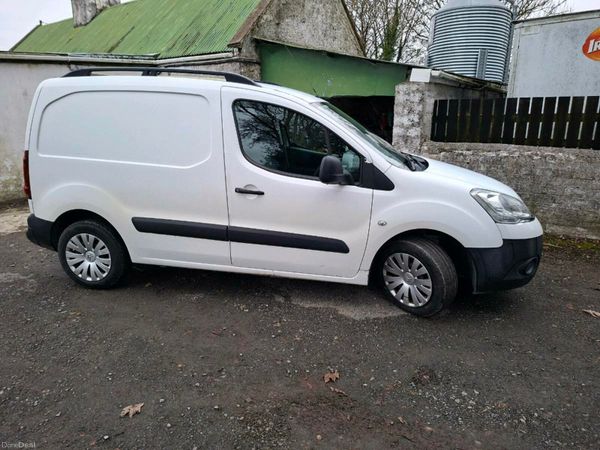 Citroen Berlingo MPV, Diesel, 2015, White