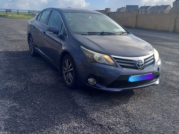 Toyota Avensis Saloon, Diesel, 2012, Blue