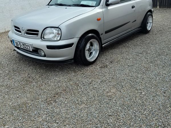Nissan Micra Hatchback, Petrol, 2000, Silver
