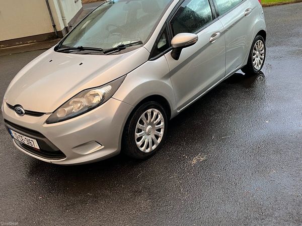 Ford Fiesta Hatchback, Diesel, 2012, Silver