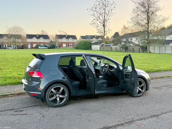 Volkswagen Golf Hatchback, Diesel, 2016, Grey