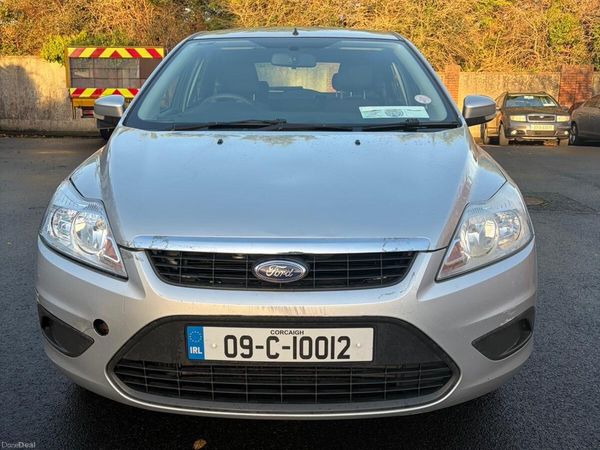 Ford Focus Hatchback, Diesel, 2009, Silver