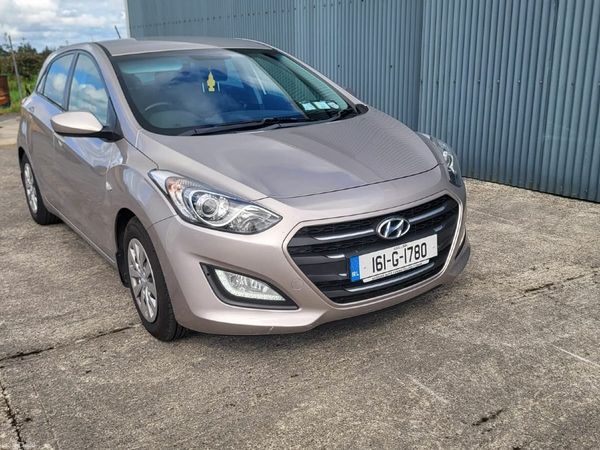 Hyundai i30 Hatchback, Diesel, 2016, White