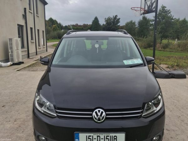 Volkswagen Touran MPV, Diesel, 2015, Black