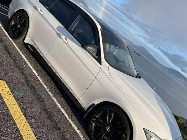 BMW 3-Series Saloon, Diesel, 2012, White