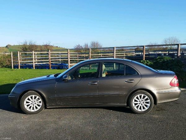 Mercedes-Benz E-Class Saloon, Diesel, 2008, Grey