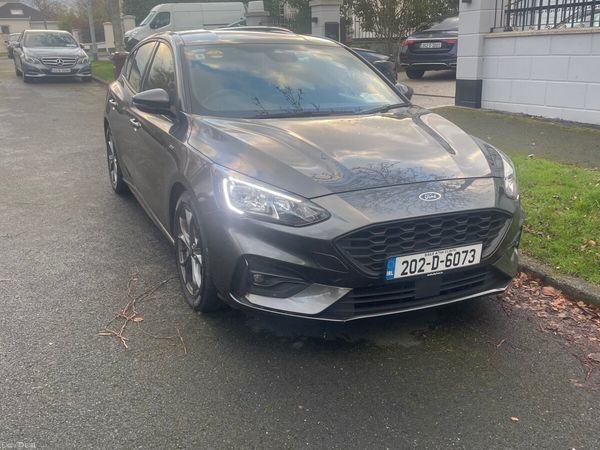 Ford Focus Hatchback, Petrol, 2020, Grey