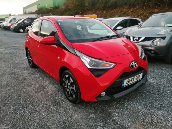 Toyota Aygo Hatchback, Petrol, 2019, Red