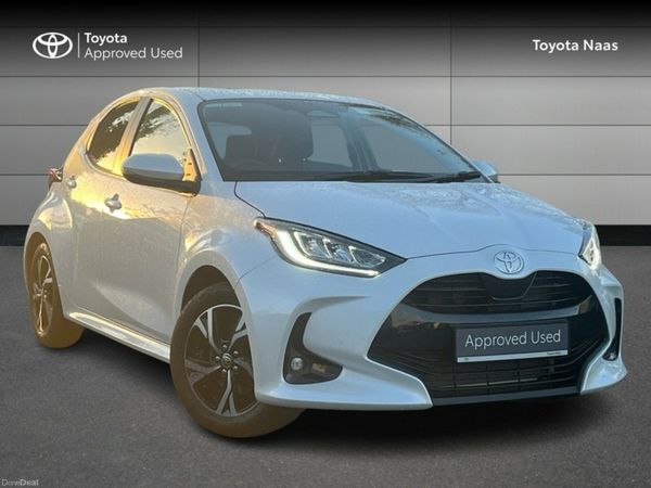 Toyota Yaris Hatchback, Petrol Hybrid, 2025, White