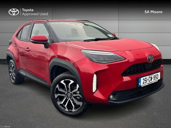 Toyota Yaris Cross Hatchback, Petrol Hybrid, 2025, Red
