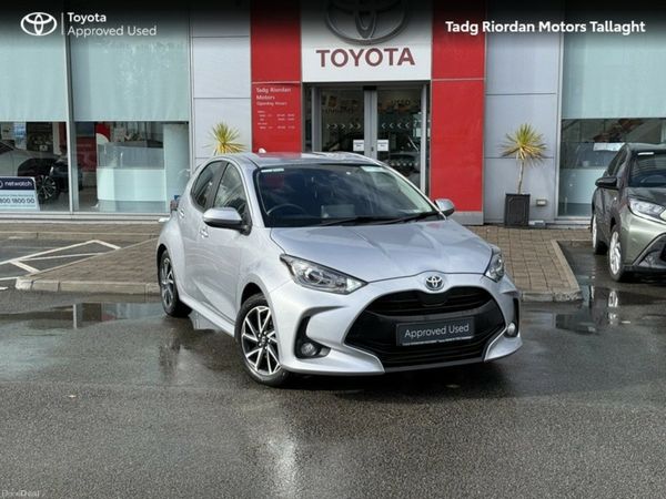Toyota Yaris Hatchback, Petrol Hybrid, 2022, Silver