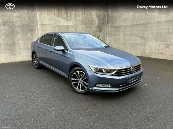 Volkswagen Passat Saloon, Diesel, 2019, Blue