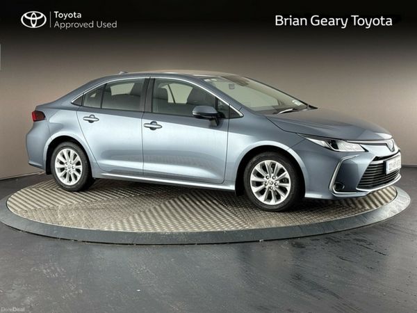 Toyota Corolla Saloon, Petrol Hybrid, 2022, Grey