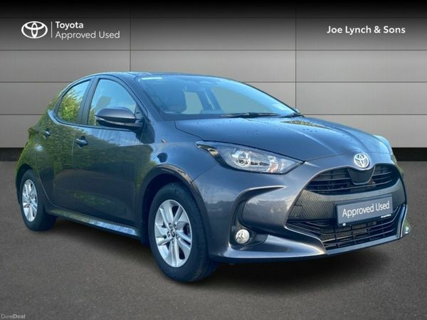 Toyota Yaris Hatchback, Petrol Hybrid, 2024, Grey