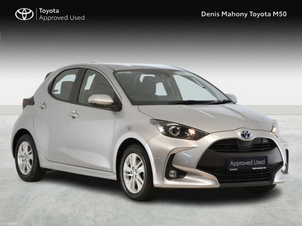 Toyota Yaris Hatchback, Petrol Hybrid, 2023, Silver