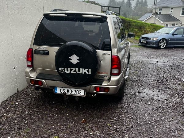 Suzuki Grand Vitara SUV, Diesel, 2005, Beige