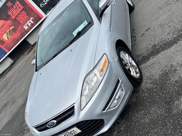 Ford Mondeo Estate, Diesel, 2011, Silver