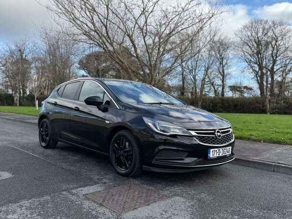 Opel Astra Hatchback, Diesel, 2017, Black