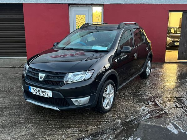 Dacia Sandero Stepway Hatchback, Diesel, 2015, Black