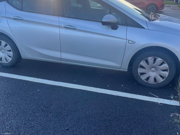 Opel Astra Hatchback, Petrol, 2019, Grey