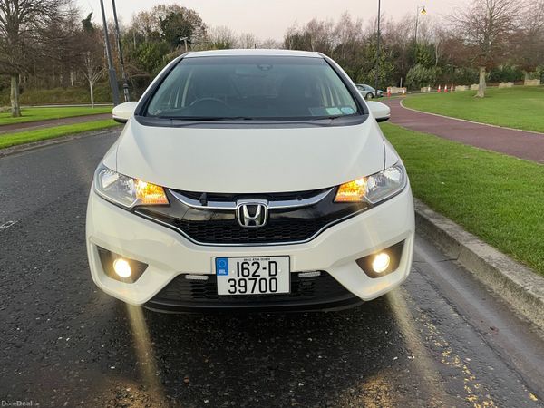Honda Fit Hatchback, Petrol Hybrid, 2016, White