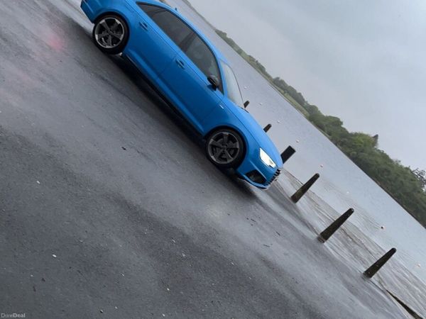 Audi A4 Saloon, Diesel, 2019, Blue