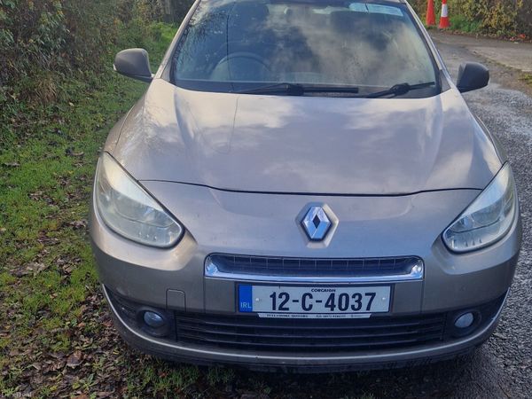 Renault Fluence Saloon, Diesel, 2012, Gold
