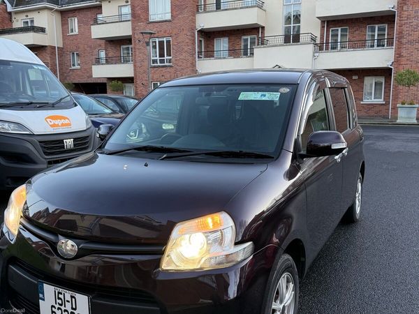 Toyota Sienta MPV, Petrol, 2015, Purple