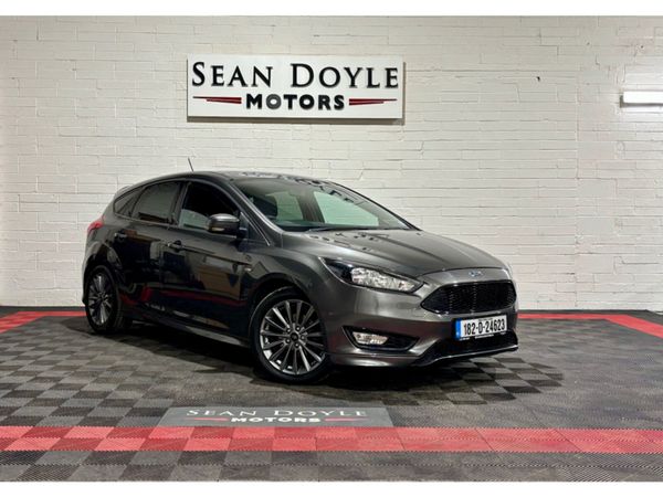 Ford Focus Hatchback, Petrol, 2018, Grey
