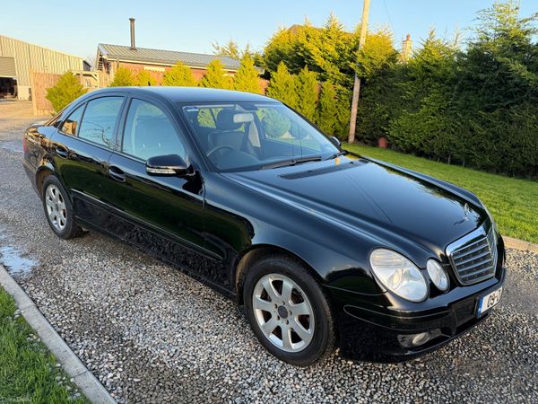 Mercedes-Benz E-Class Saloon, Petrol, 2009, Black