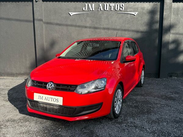 Volkswagen Polo Hatchback, Petrol, 2012, Red