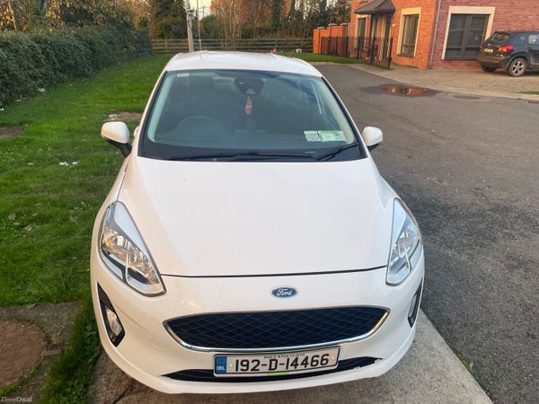 Ford Fiesta Hatchback, Petrol, 2019, White