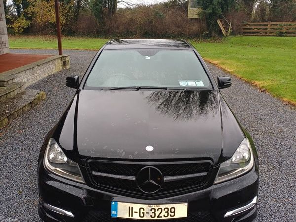 Mercedes-Benz C-Class Saloon, Diesel, 2011, Black