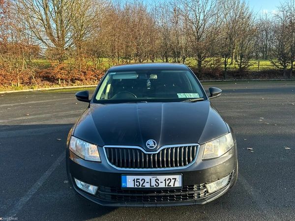 Skoda Octavia Saloon, Diesel, 2015, Black