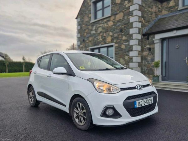 Hyundai i10 Hatchback, Petrol, 2015, White