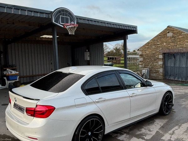 BMW 3-Series Saloon, Diesel, 2017, White