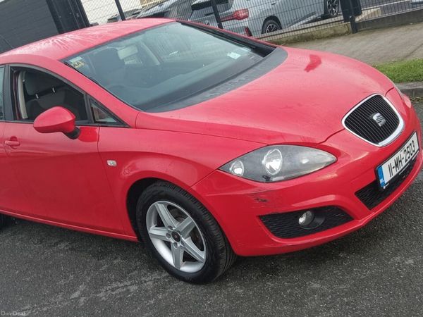 SEAT Leon Hatchback, Diesel, 2011, Red