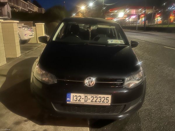 Volkswagen Polo Hatchback, Petrol, 2013, Black