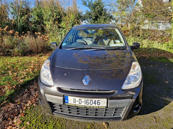 Renault Clio Hatchback, Petrol, 2011, Black