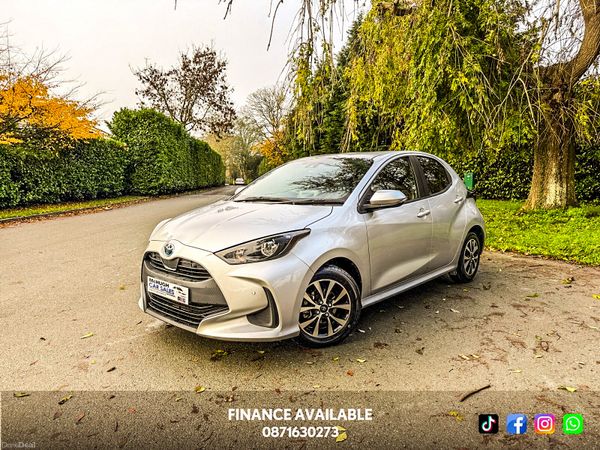 Toyota Yaris Hatchback, Petrol Hybrid, 2021, Grey