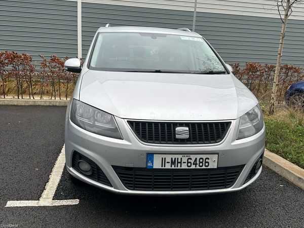 Volkswagen Passat Estate, Petrol, 2011, Blue