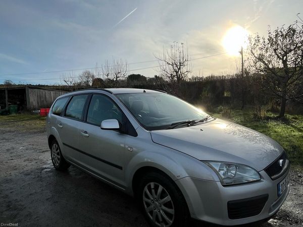 Ford Focus Estate, Petrol, 2007, Silver