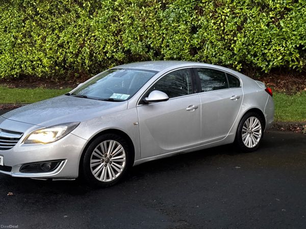 Opel Insignia Hatchback, Diesel, 2014, Silver