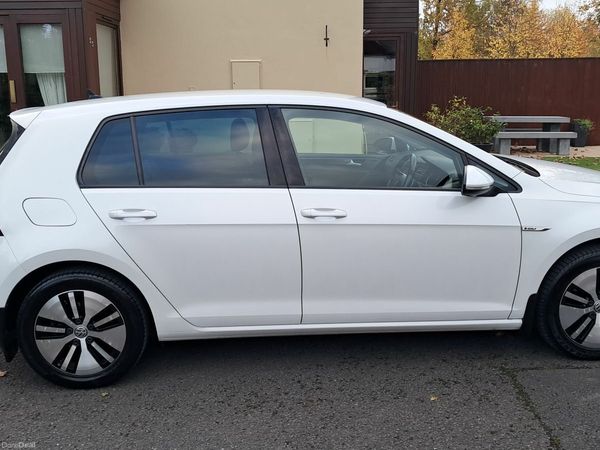 Volkswagen Golf Hatchback, Electric, 2018, White