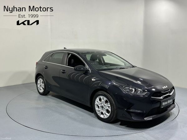Kia Ceed Hatchback, Petrol, 2022, Black