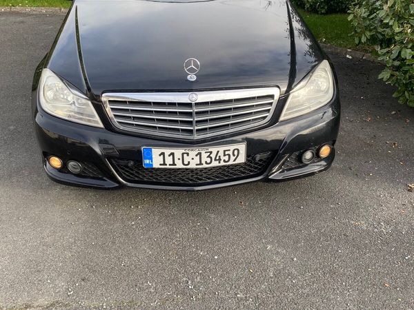 Mercedes-Benz C-Class Saloon, Diesel, 2011, Black