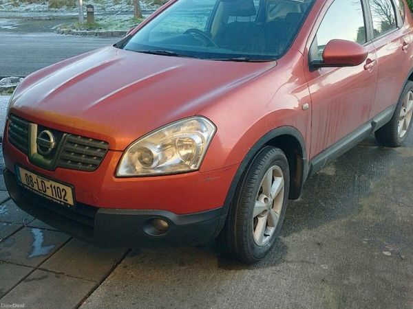 Nissan Qashqai Hatchback, Petrol, 2008, Red